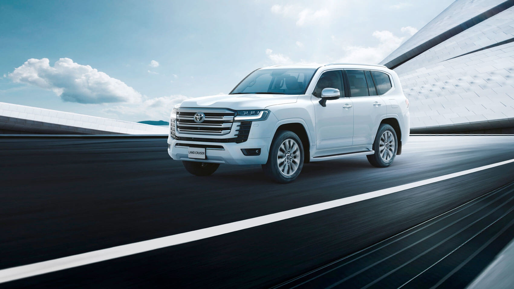 لندکروز جدید